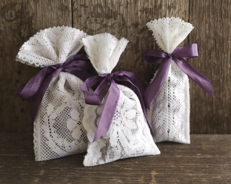 Tutorial: 5 Minute, No-Sew Lace Lavender Sachets