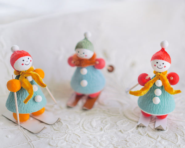 Christmas in February - DIY Spun Cotton Ornaments - Little Vintage Cottage