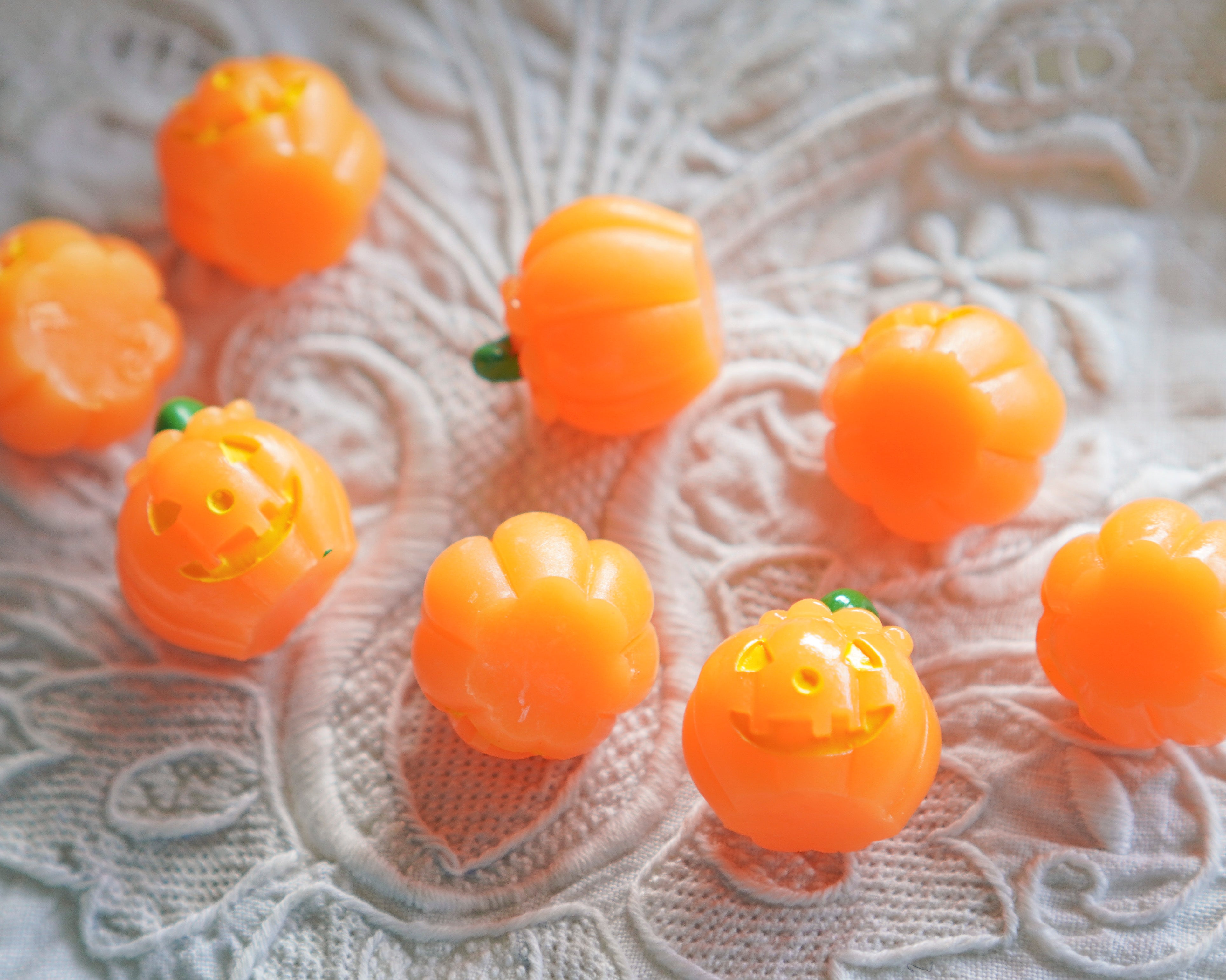 Miniature Jack o Lanterns - 1:12 Dollhouse Mini Plastic Pumpkins, 8 Pcs.