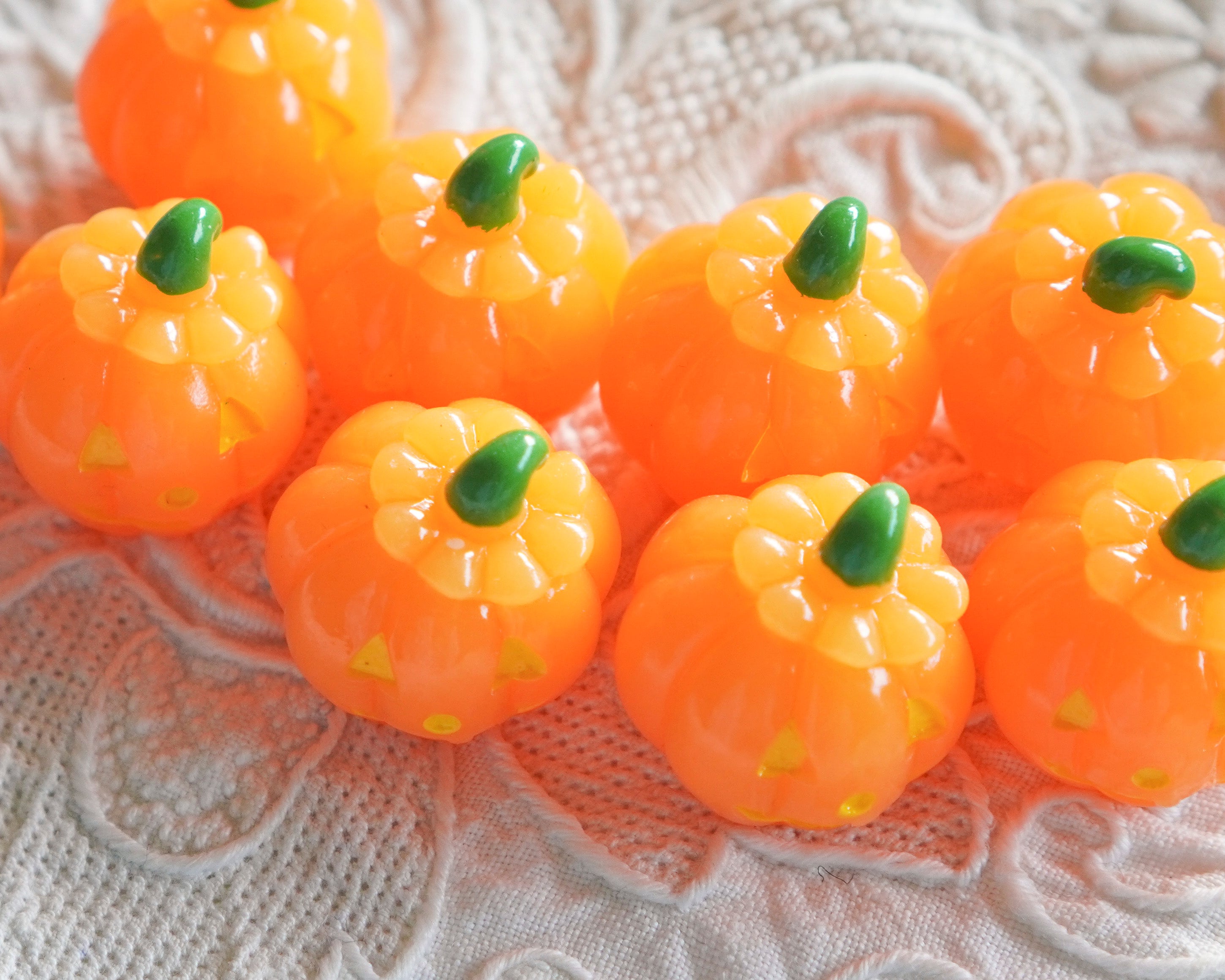 Miniature Jack o Lanterns - 1:12 Dollhouse Mini Plastic Pumpkins, 8 Pcs.