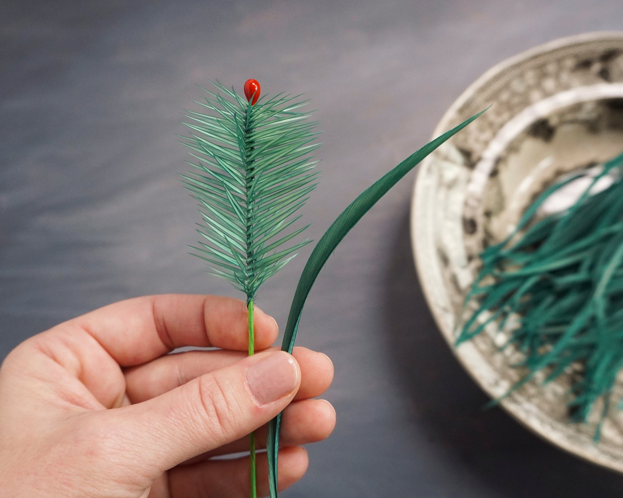 Goose Biots - Spruce Green Dyed Goose Feathers, 75 Pcs.