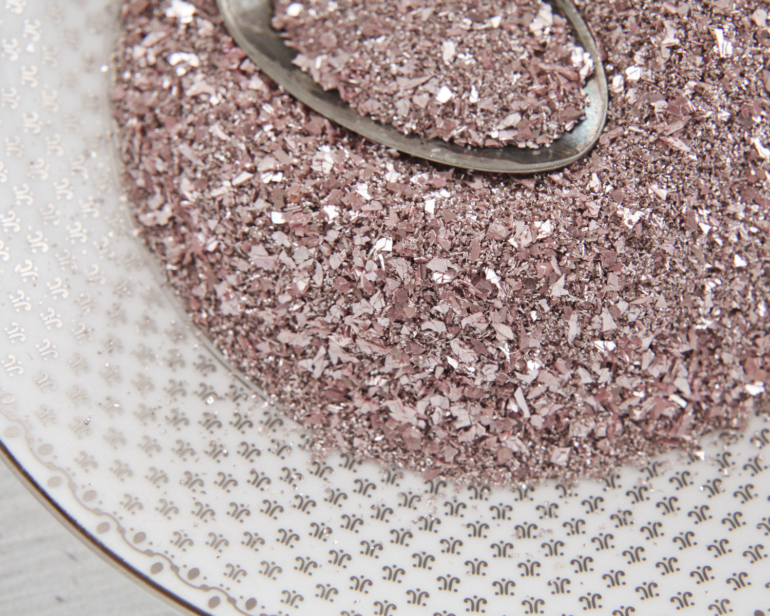 How to Apply German Glass Glitter 